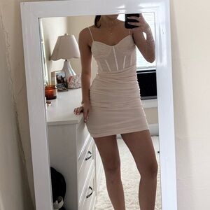 Zara Cream Bodycon Mini Dreas